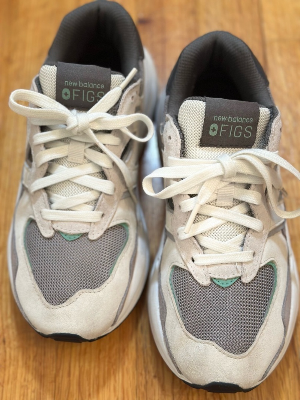 New Balance57/40 x Figs 'Eucalyptus Grey Men’s Size 5 - Picture 4 of 15